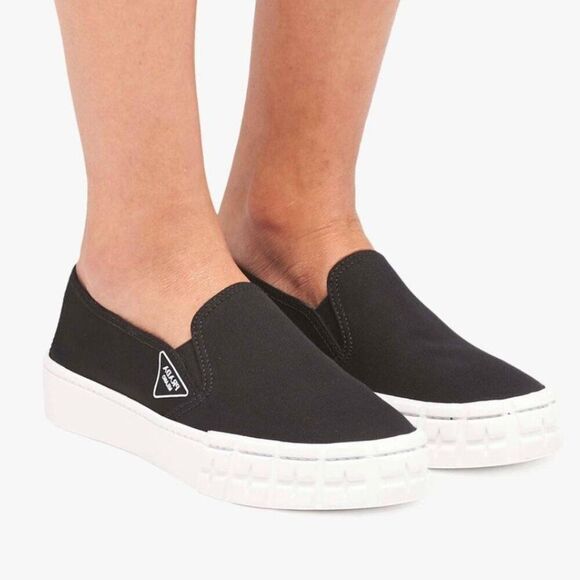 Authentic PRADA Cassetta Wheels Black 'Prada' Logo Platform Sneakers Size EU38 - Picture 2 of 16